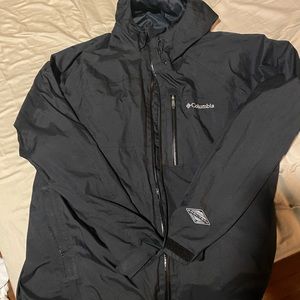 Columbia XXL Black rain coat with hood